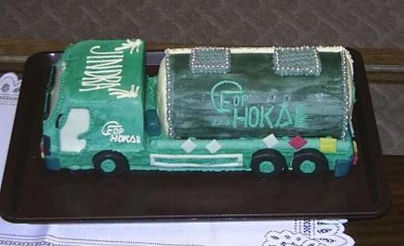 Hoka .jpg